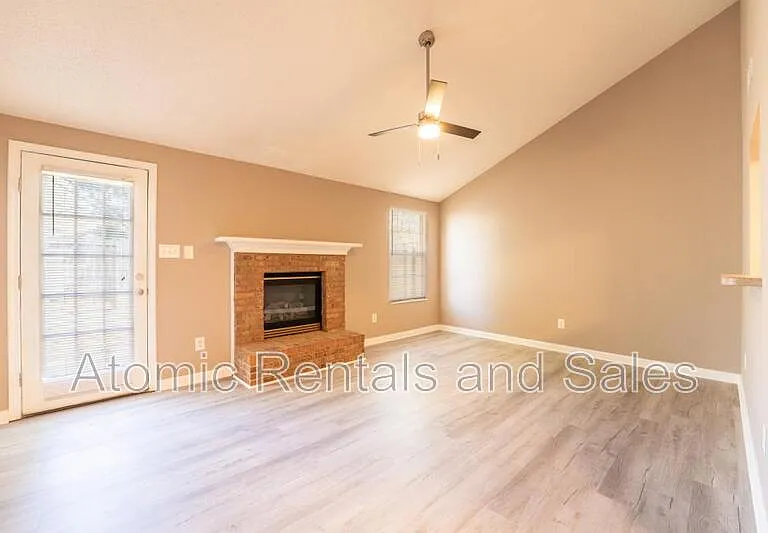 334 Hawthorne Oaks Way — Photo 12