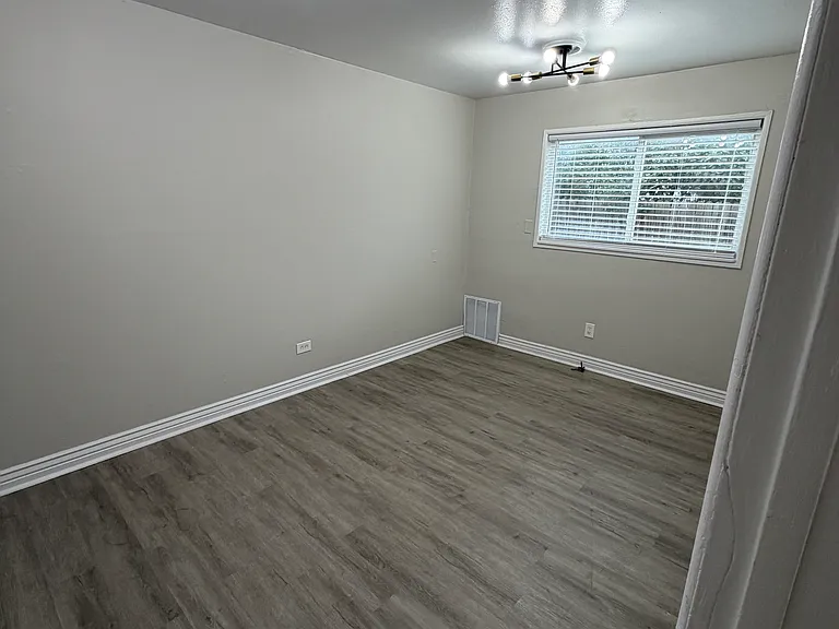3335 Benton St #5 — Photo 12