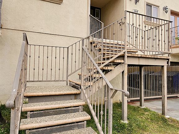 2nd image of 1518 S Centinela Ave APT 7