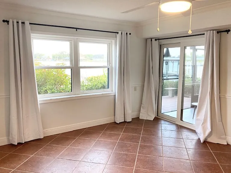 373 NW 14th Pl — Photo 22