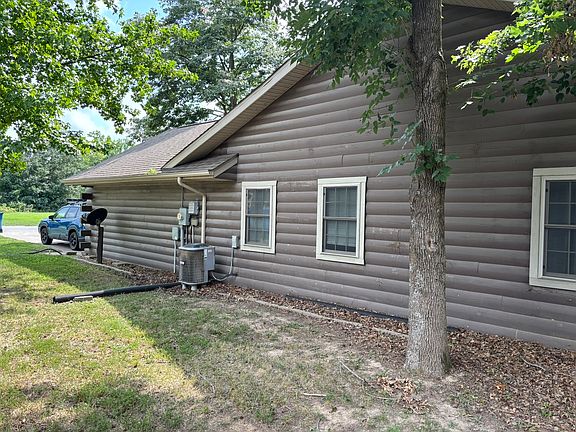 3rd image of 300 Noah Ln