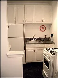 Rented by R New York