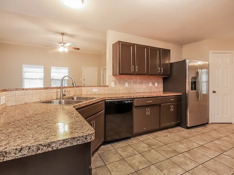 5016 Asia Ln — Photo 7