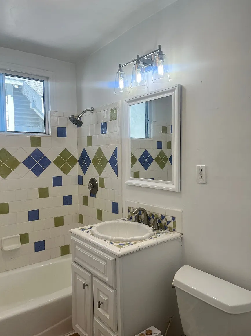 Building Photo - 311 Windward Ave #0
