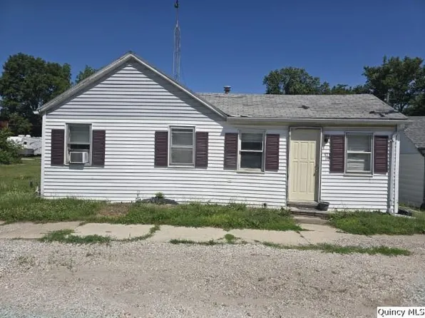 87 E 3rd St, Dallas City, IL 62330