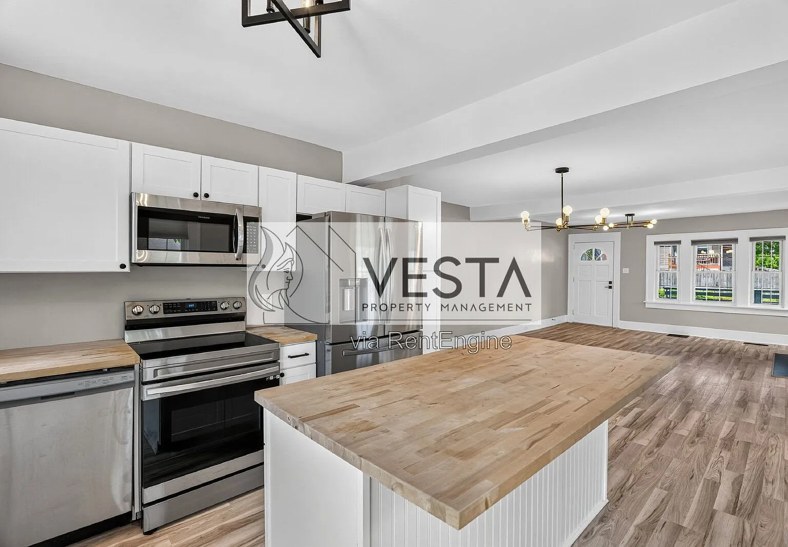 2 bed, 2.0 bath, 1336 sqft, $2,400 — Photo 3