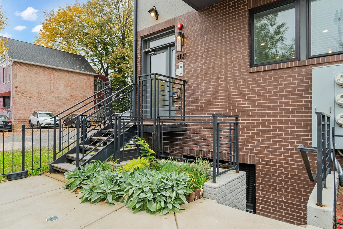 Building Photo - 4121 9th St NW #2