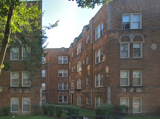 4935 Hull St APT 3N, Skokie, IL