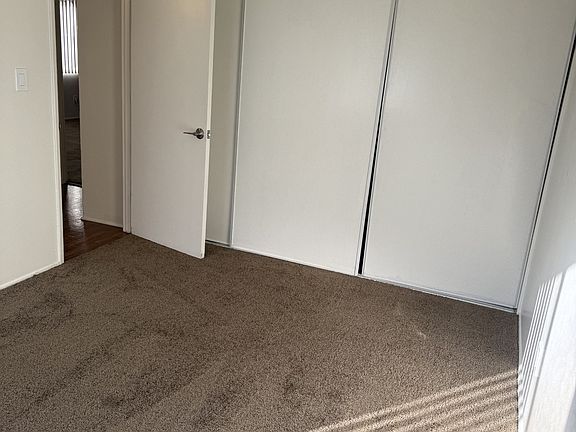 5th image of 901 Palmbrook Dr APT 06