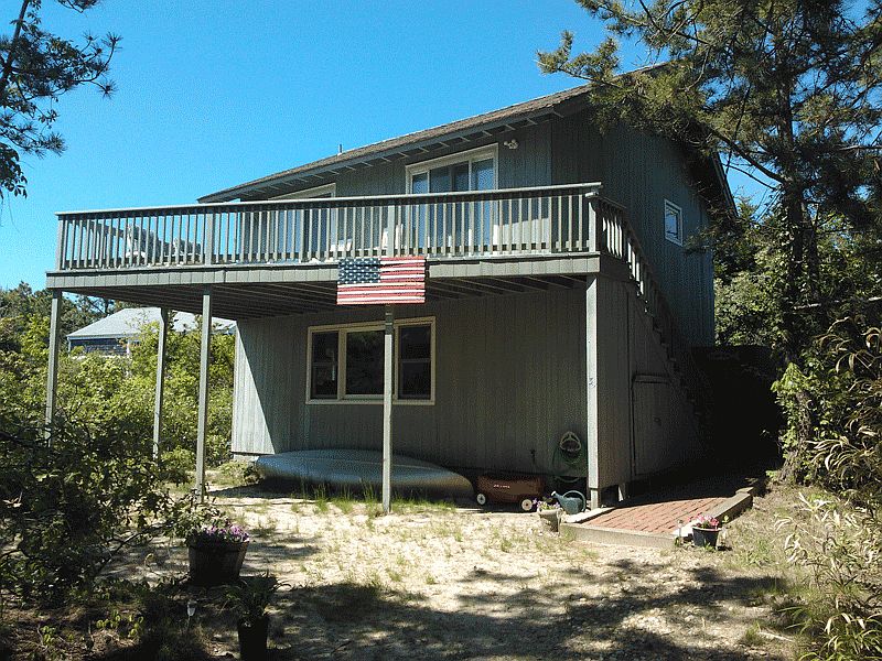 1st image of 34 Napeague Ln