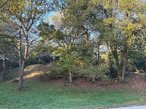 2nd image of 34225 Bassett Rd