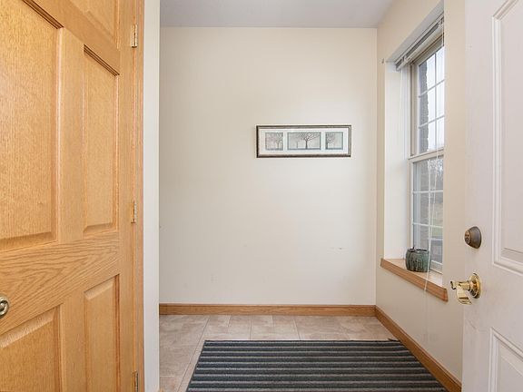 2nd image of 348 Hillcrest Dr