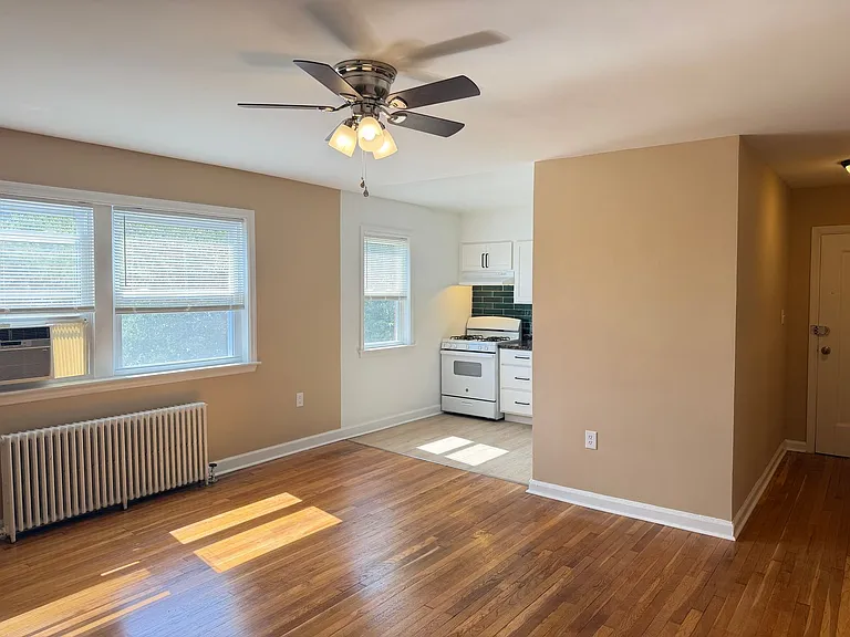 4108, 40th St, 4013 38th St. DWG LLC — Photo 5