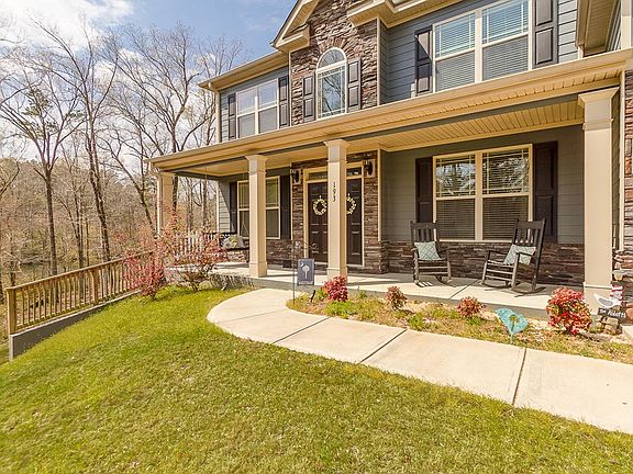 3rd image of 193 Buckhar Ln