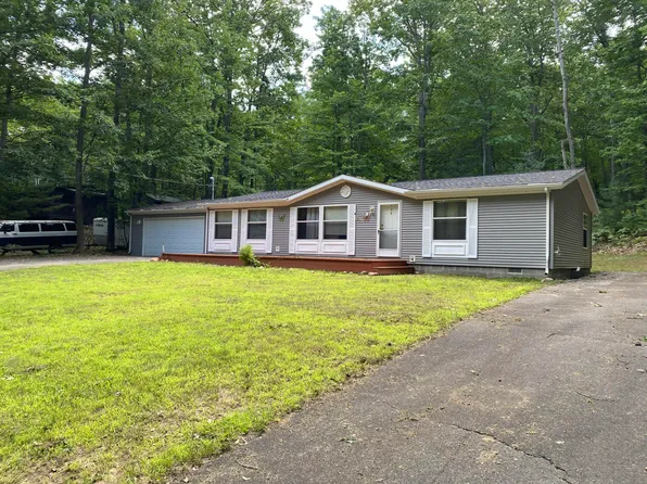 105 Melvin St, Roscommon, MI 48653