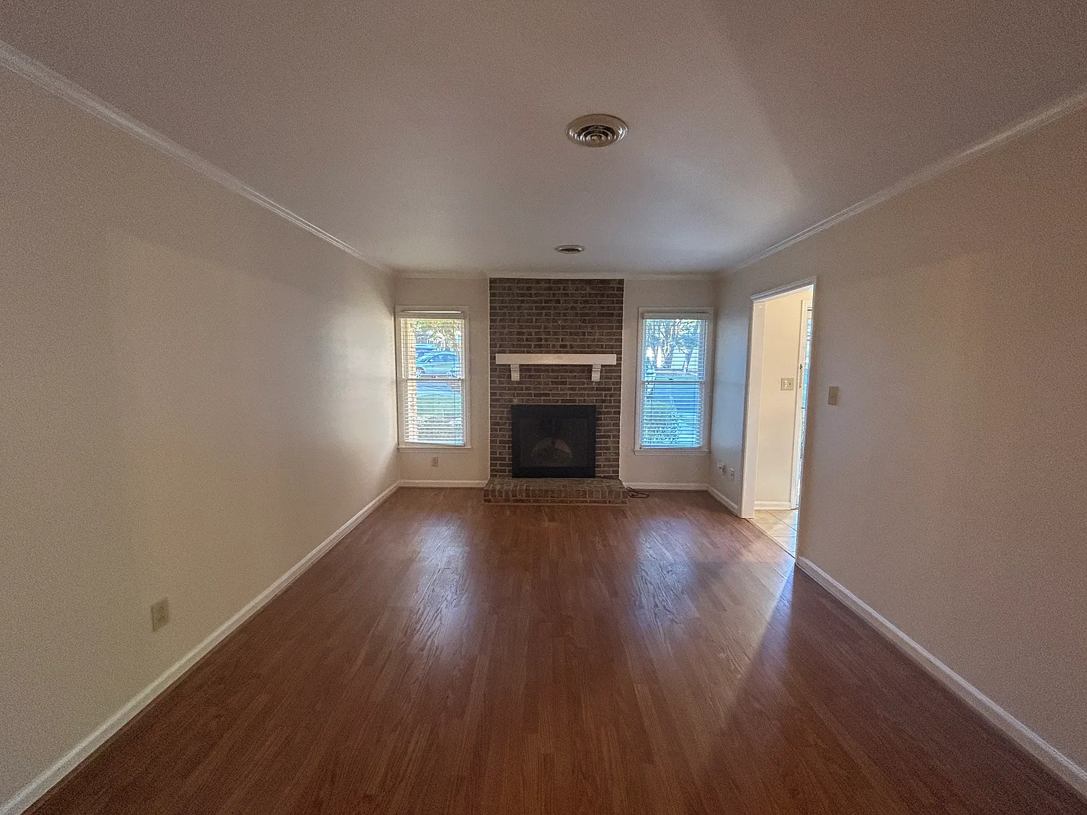 2 bed, 1136 sqft, $1,500 — Photo 3