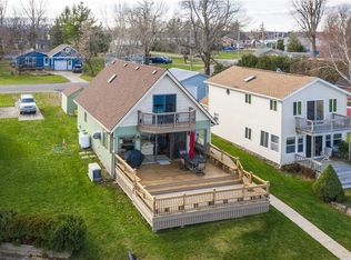 17993 Reed Point Rd, Fishers Landing, NY 13641