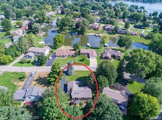 3367 Ramada Dr, Highland, MI 48356