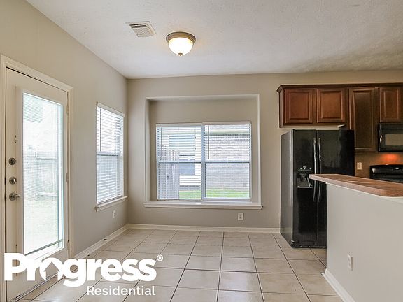 4th image of 19527 Pine Cluster Ln