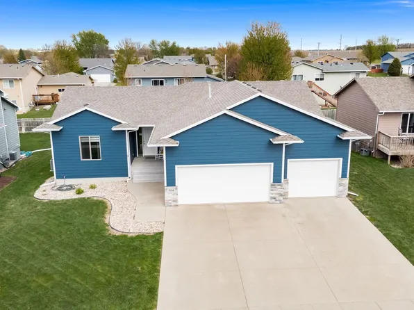 506 S Main Ave, Hartford, SD 57033
