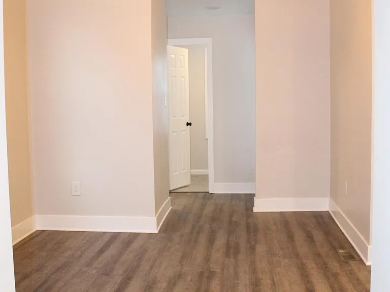 Diningroom view 2