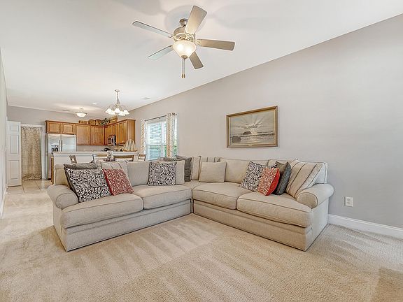4th image of 115 Tuscany Ct