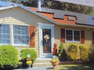 1 Pearl Rd, Rocky Point, NY 11778