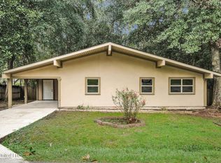 8914 Hana Ct, Diamondhead, MS 39525