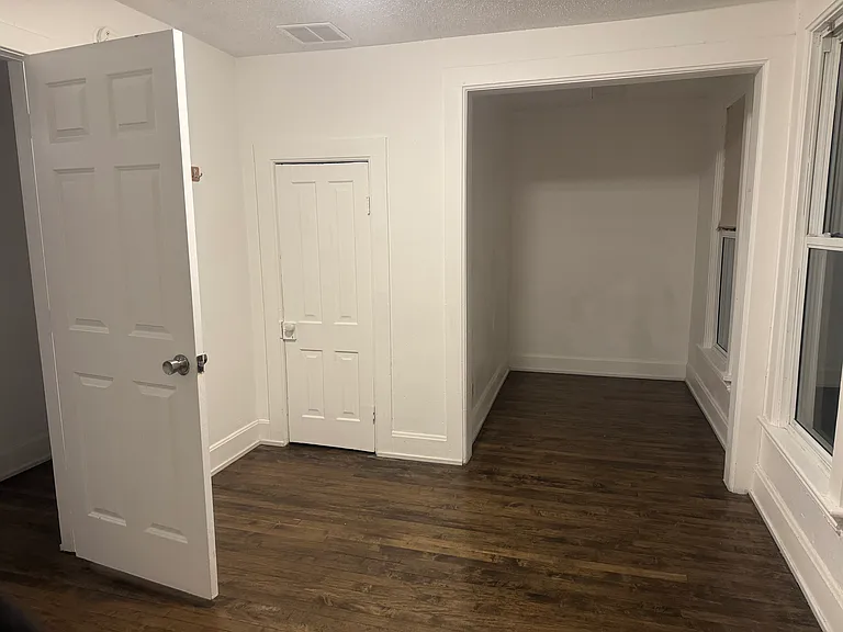 998 Bush Ave #2 — Photo 6