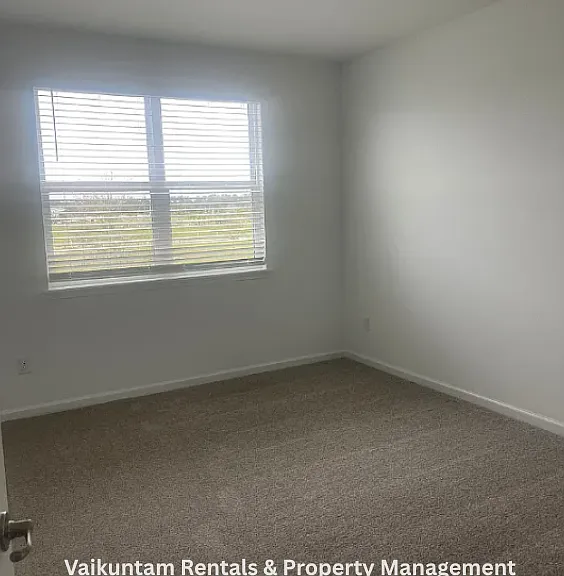 563 Cherry Elm Dr #127 — Photo 16