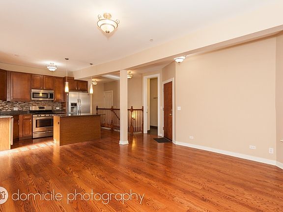 2nd image of 815 W Newport Ave APT 1