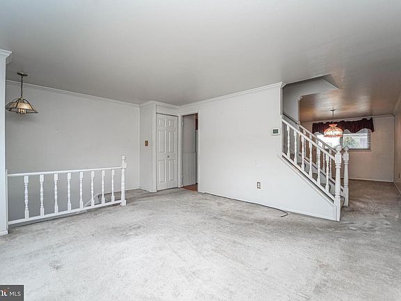 4th image of 1107 Regina Dr