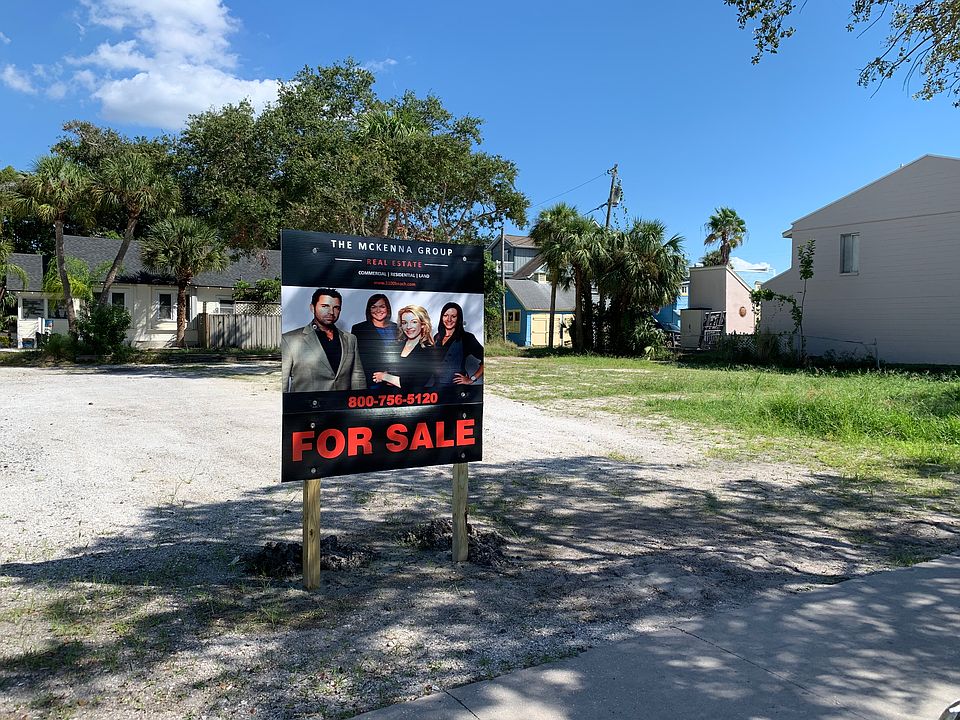 2nd image of 3104 Beach Blvd S