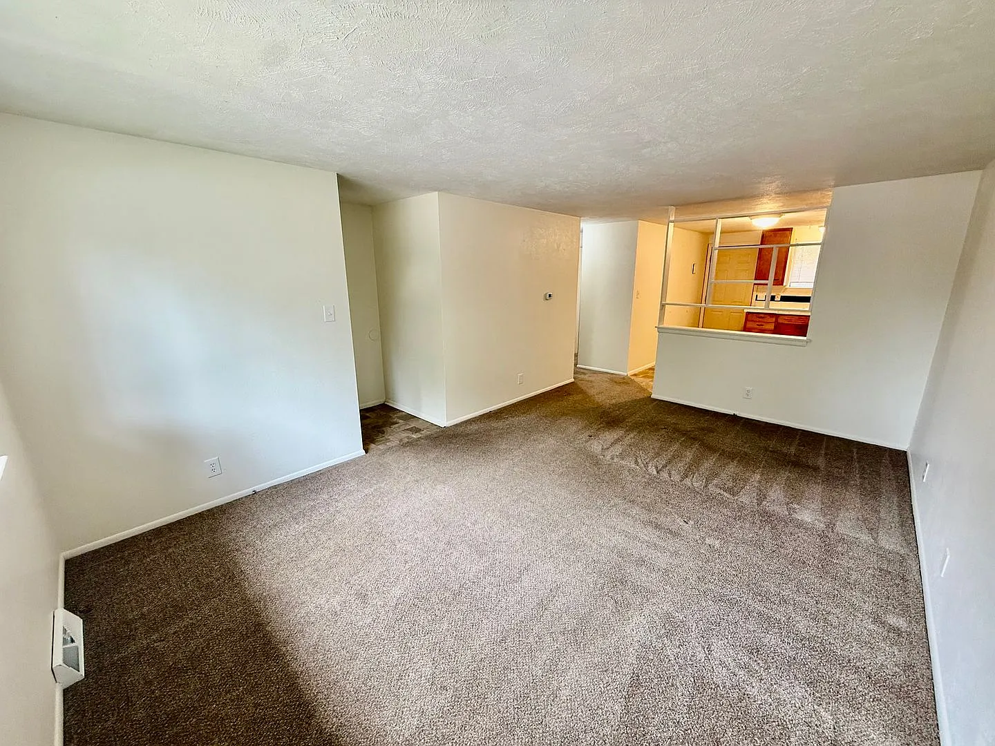 1079-1083 Winona Drive — Photo 4