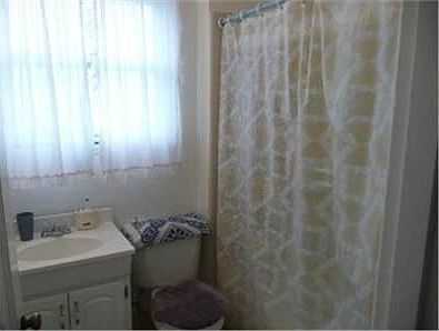 4th image of 2651 Flores St