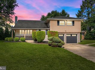 1101 Millstream Dr, Cherry Hill, NJ 08002