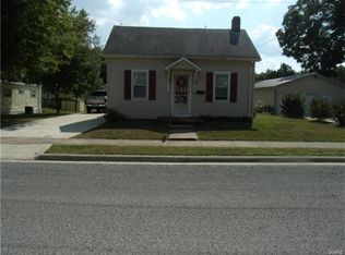 428 E Lebanon St, Nashville, IL 62263