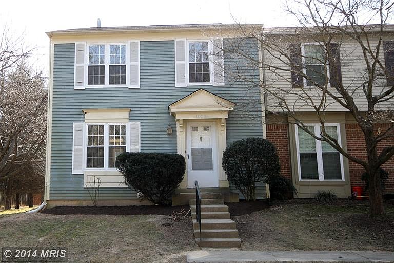 1st image of 10081 Bunker Woods Ct