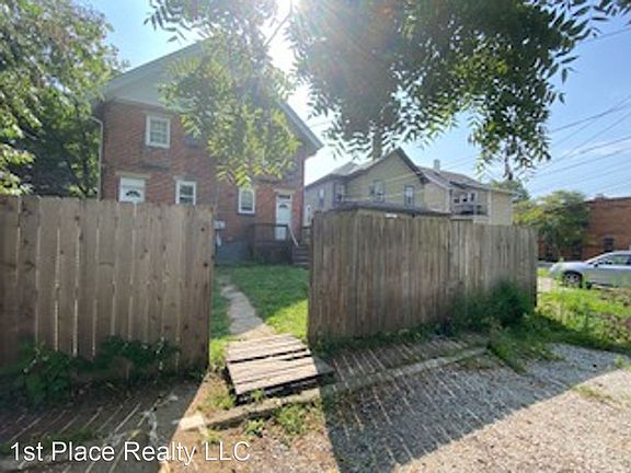 2nd image of 2243 Summit St