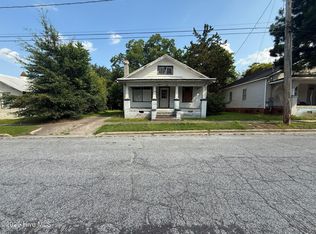 1519 Broad St, Greenville, NC 27834