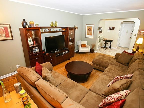 4th image of 6771 Yellowstone Blvd APT 3H