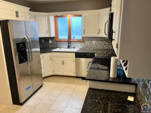 3rd image of 2718 SW Harland Ct