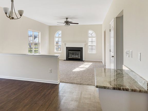 5th image of 204 Olivine Cir