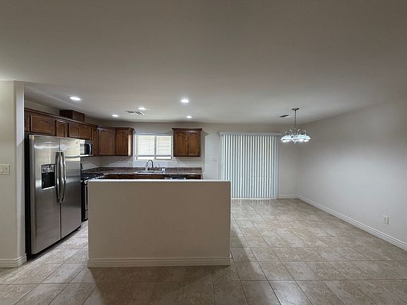4th image of 10191 E 34th Ln