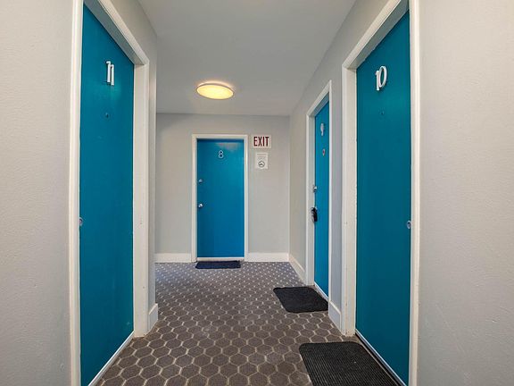 2nd image of 3217 Russell Blvd APT 5
