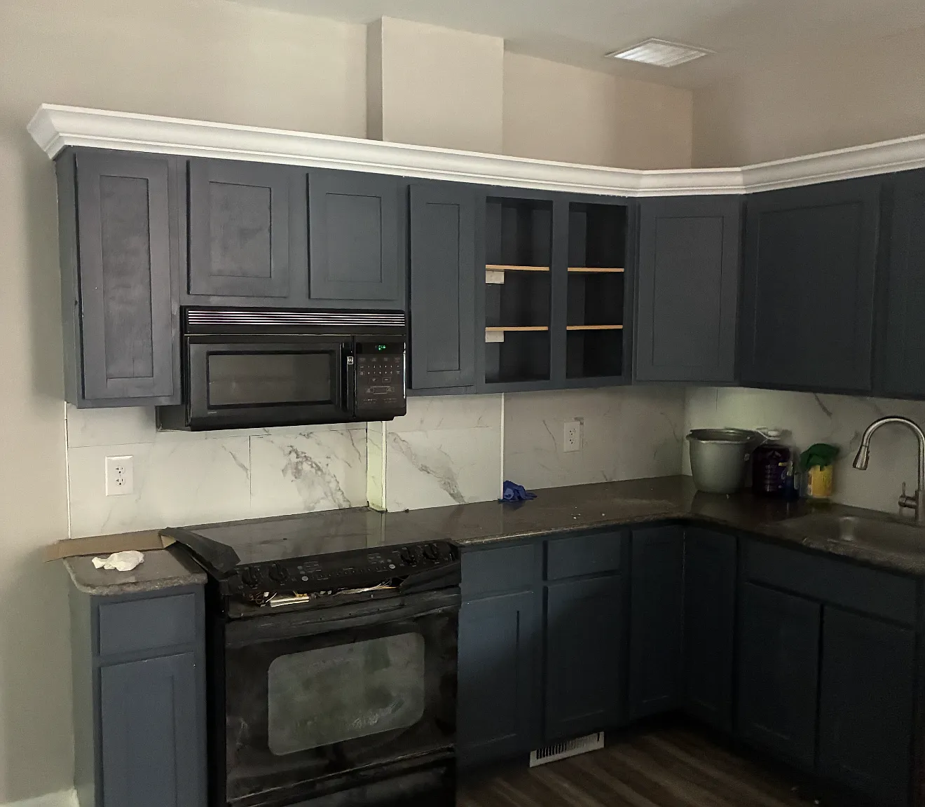 3 bed, $1,150 — Photo 1