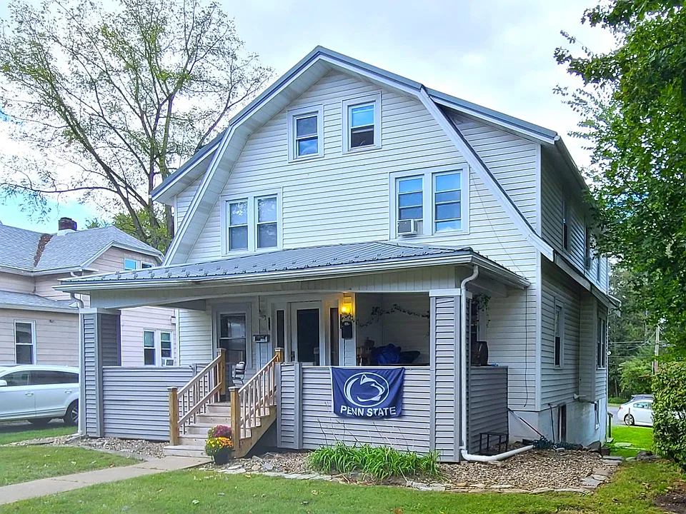 219 E Park Ave