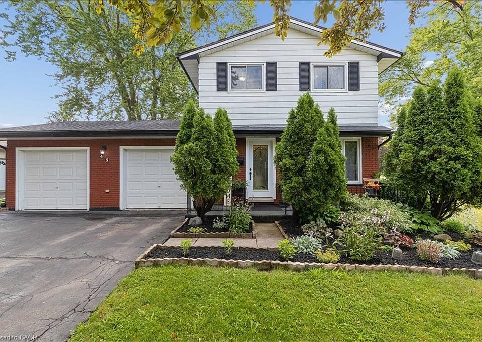 1st image of 45 Arrowhead Cres