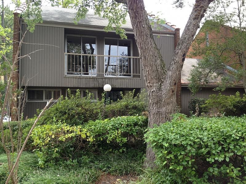 1st image of 5744 Barfield Cir