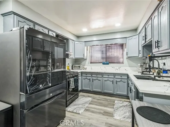 11 Scottsdale Drive #177, Carson, CA 90745